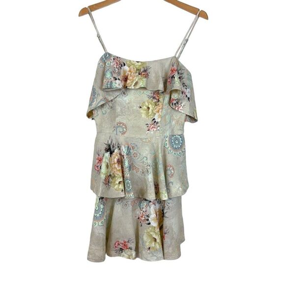 NWT Elliatt Faro Tiered Linen Mini Dress - Picture 2 of 6